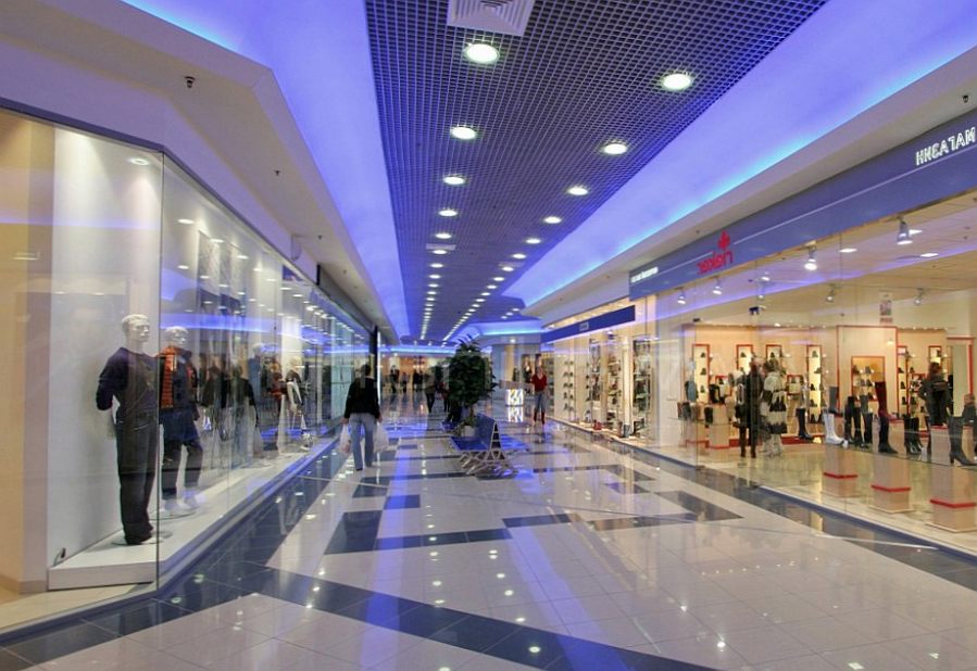 Какой торговый центр находится в центре Калининграда?